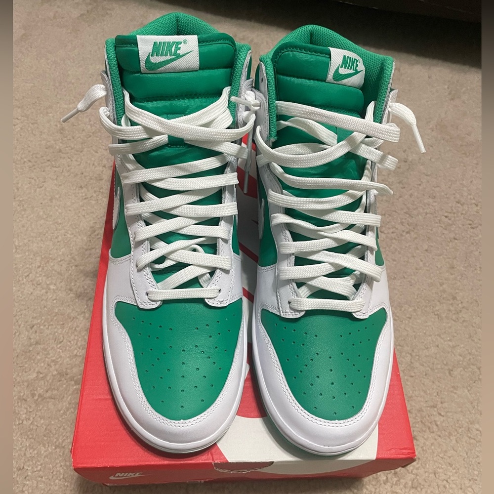 Nike Dunk Hi Retro Sneakers - Stadium Green and White